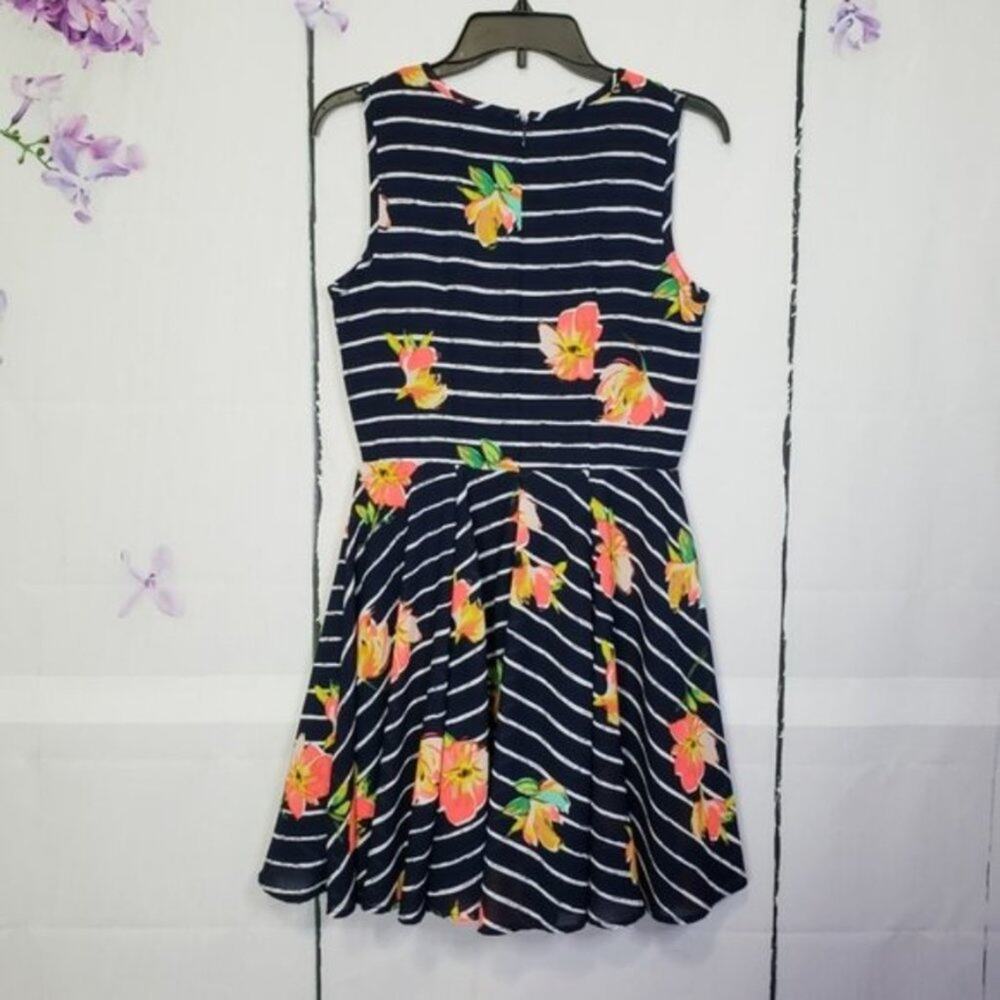 Maison Jules Fit & Flare Floral Striped Skater Sleeveless Dress S - Picture 2 of 7
